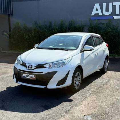 TOYOTA YARIS 1.3 16V FLEX XL LIVE MANUAL TOYOTA YARIS 1.3 16V FLEX XL LIVE MANUAL